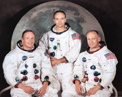 Les trois astronautes qui conquirent la Lune : Neil Armstrong (commandant), Michael Collins, Buzz Aldrin (pilote du module lunaire)